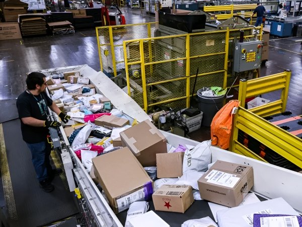 Eliminación de la exención arancelaria de «minimis» reordena el e-commerce en Estados Unidos