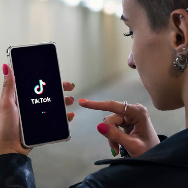 TikTok Revoluciona las Compras de Moda en México: El Auge del Social Commerce