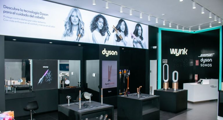 Yichang Lanza Wynk: Renovará Seis Tiendas en 2026 y Apuesta por el E-Commerce para Crecer un 20% | ECONOMÍA